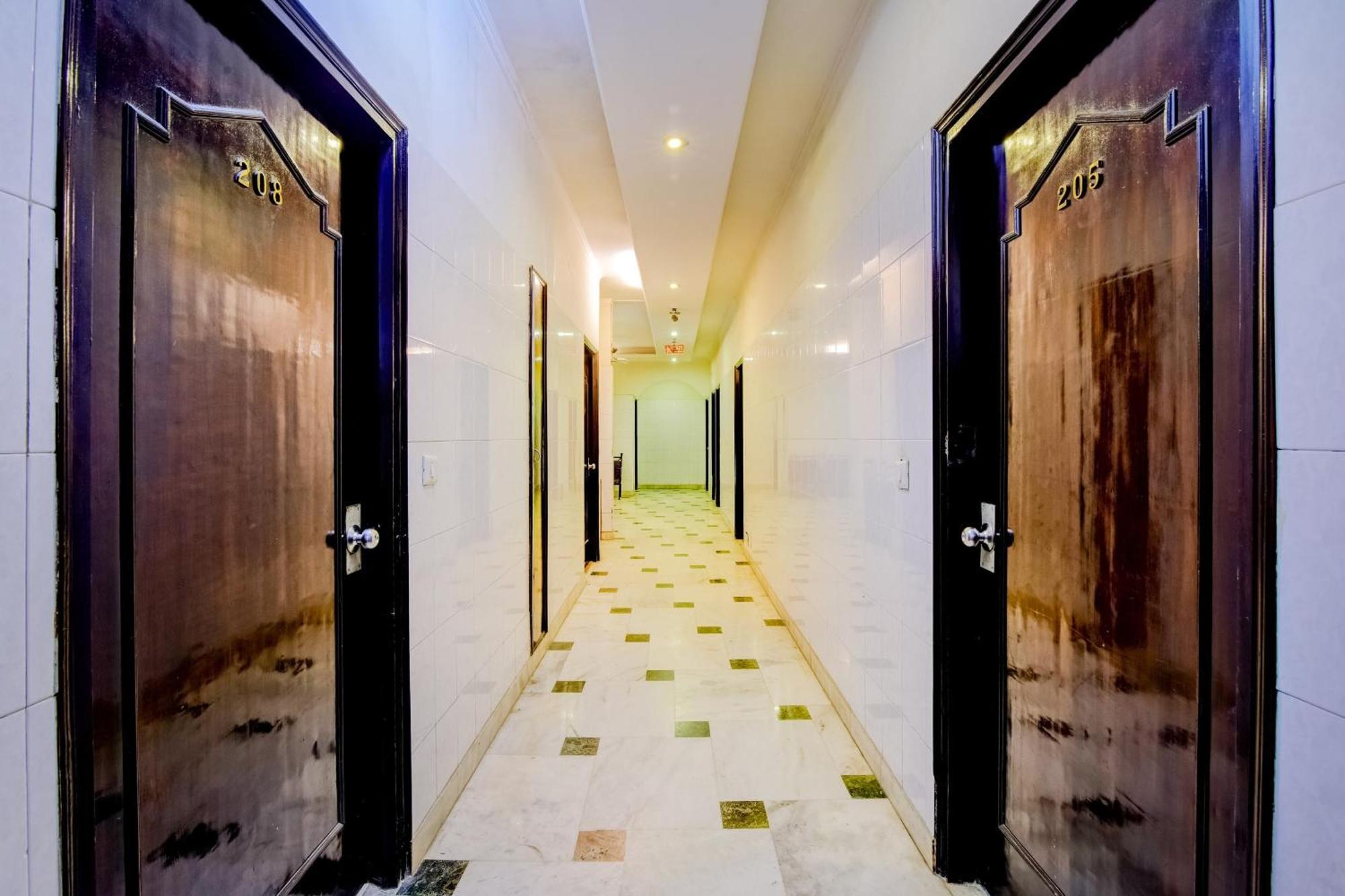 OYO 22154 Hotel Delhi Darbar Exterior foto
