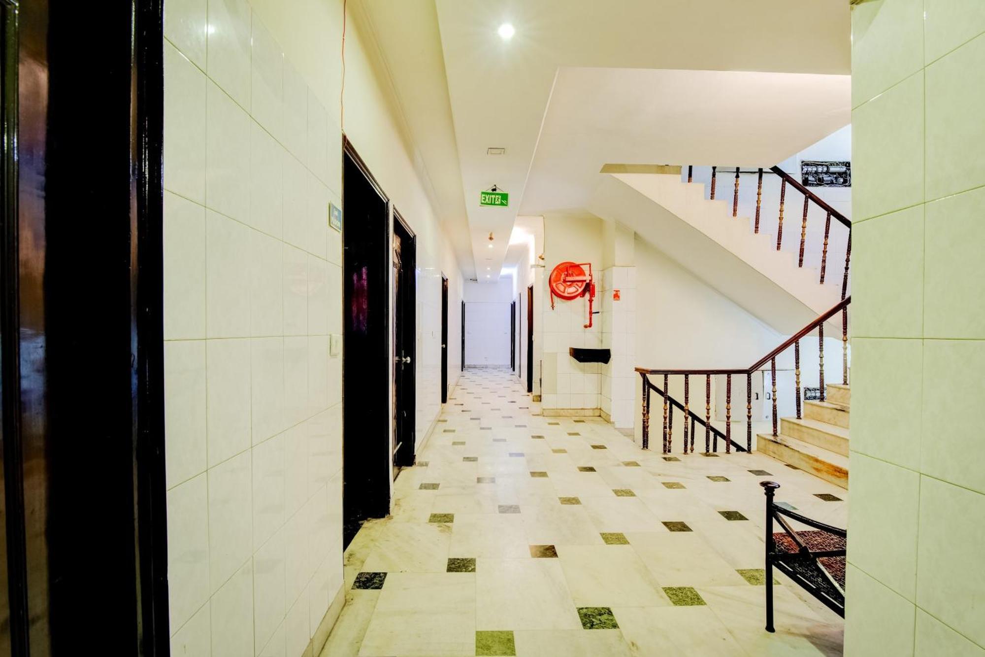 OYO 22154 Hotel Delhi Darbar Exterior foto